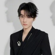 Vương Tuấn Khải