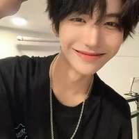 Lê Nguyễn Quốc Việt -anh ba