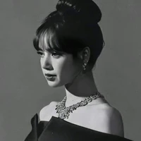 LaLisa Manoban [Y]