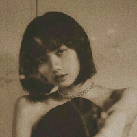 Lalisa Manoban(cô)