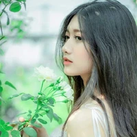 Bạch Minh Anh ( chị hai nữ9 )