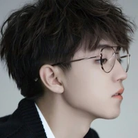 Bạch Thiếu Thần ( ah cả nữ 9)