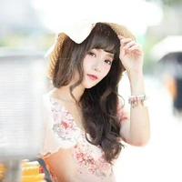 Vân Mạt Mạt( mẹ nam 9)