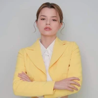 Rebecca Armstrong
( Becky)