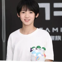 Trương Dịch Nhiên(3 V)