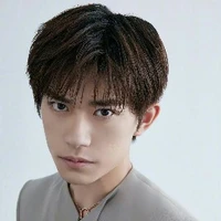 Dịch Dương Thiên Tỉ