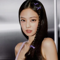 Kim Jennie (em)