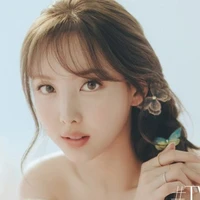Im Nayeon (Na)