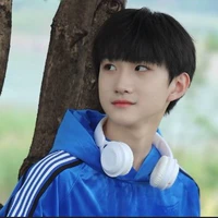 Hoàng Sóc - F4
