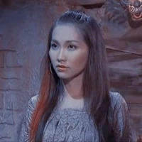 Hoa Hồng Đen ( chị của Charu )