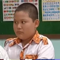 Thái Hồ ( bạn Suri )