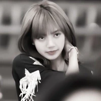 Lalisa Manobal ( Cô )