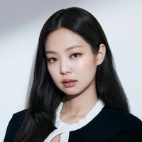Kim Jennie ( Em )