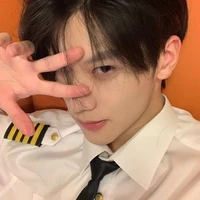 Tần Duật Sư Tử