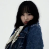 Lalisa Manoban ( em  )