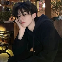 Hoàng Trần Bảo Long