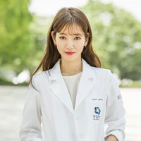 Hoàng Phương Mai 
