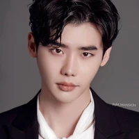 Lee Jong Suk(ba nàng)