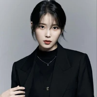 Lee Jee Eun(mẹ nàng)