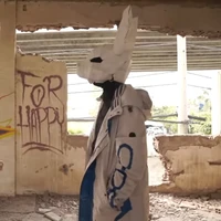 404
