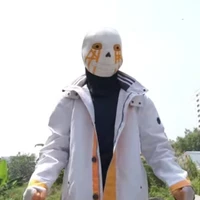707