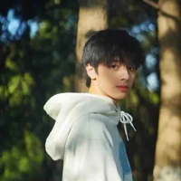 Vương Hoàng Tuấn Dương_²⁴