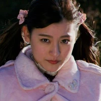 Izumi Kagura (cô)