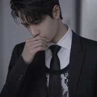 Vương Nhất Bác_Vương Tổng_hắn