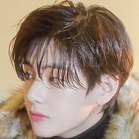 Hắn ( Kim Taehyung )