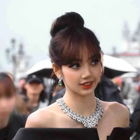 Lalisa Manoban - nàng lúc bé