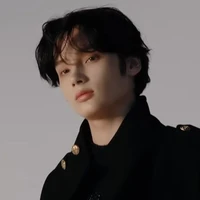 Kai Huening [ hắn ]