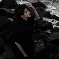 An Phùng_ba cô/anh