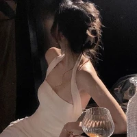 Di An_mẹ cô/anh