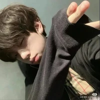 Lãnh Hàng Ma Kết