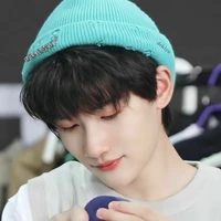 Dư Vũ Hàm (anh)