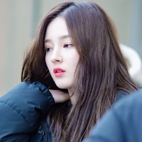 lee nancy(chị)