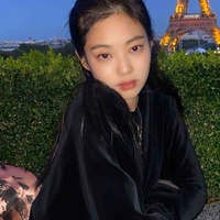 KIM JENNIE