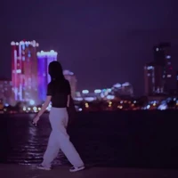 bà tác giả muốn tham gia