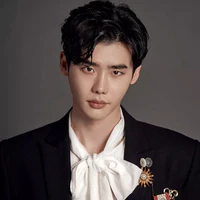 Lee Jong Suk