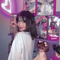 MoMo [M]