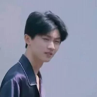 tg đẹp tri nhất hành tinh đa vũ trụ đayy