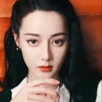 Địch Lệ Nhiệt Ba [25 tuổi]