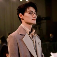 Uông Trác Thành[30 tuổi]