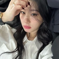 Chaeryeong (Chị)