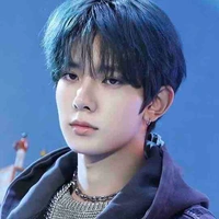 Heeseung (lớp phó học tập)