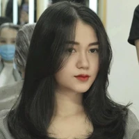 Lâm Vỹ Dạ(chị 2 của Ngọc)