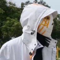 707