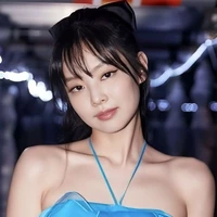 𝐊𝐈𝐌 𝐉𝐄𝐍𝐍𝐈𝐄