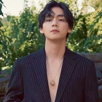 𝐊𝐈𝐌 𝐓𝐀𝐄𝐇𝐘𝐔𝐍𝐆