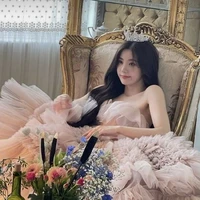 Ô Lạp Hồng Ngọc Ninh Nhi